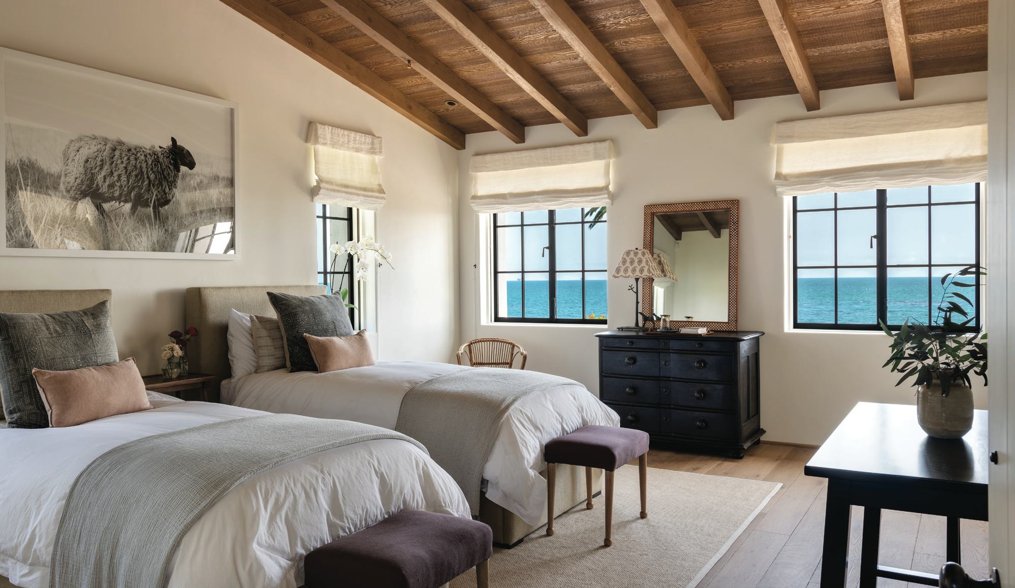 A bedroom with sea light