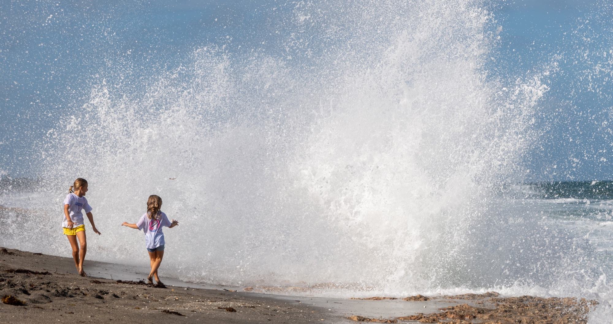 The girls in the spray